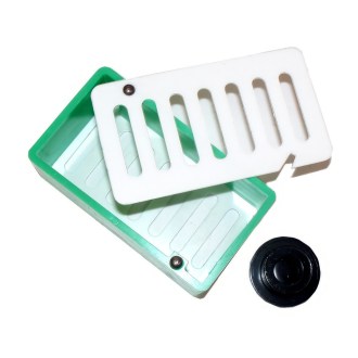 Zander-Schlüpfkäfig aus Kunststoff 2